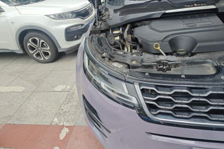Used Land Rover Range Evoque 2020 249 PS R-DYNAMIC SE Sport Technology Edition Right Front Headlight