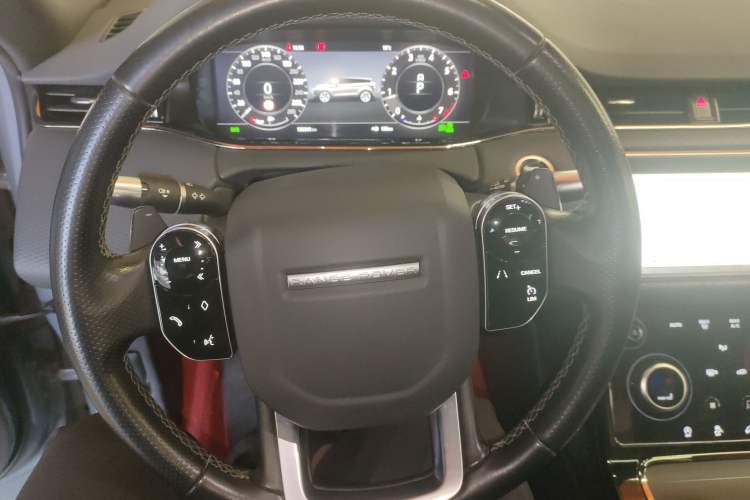 Used Land Rover Range Evoque 2020 249 PS R-DYNAMIC S Sport Edition Steering Wheel