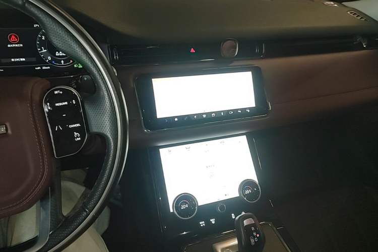 Used Land Rover Range Evoque 2020 249 PS R-DYNAMIC SE Sport Technology Edition Audio And AC Panel