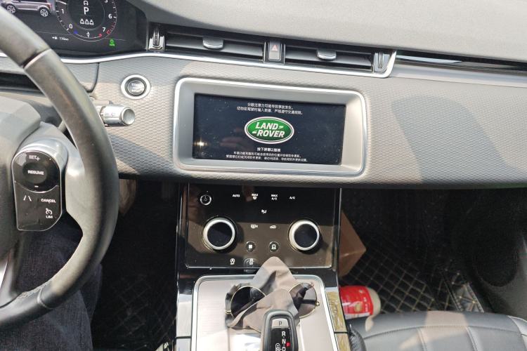 Used Land Rover Range Evoque 2020 249 PS Youth Edition Audio And AC Panel
