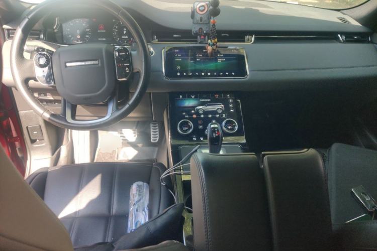 Used Land Rover Range Evoque 2020 249 PS R-DYNAMIC SE Sport Technology Edition Center Console