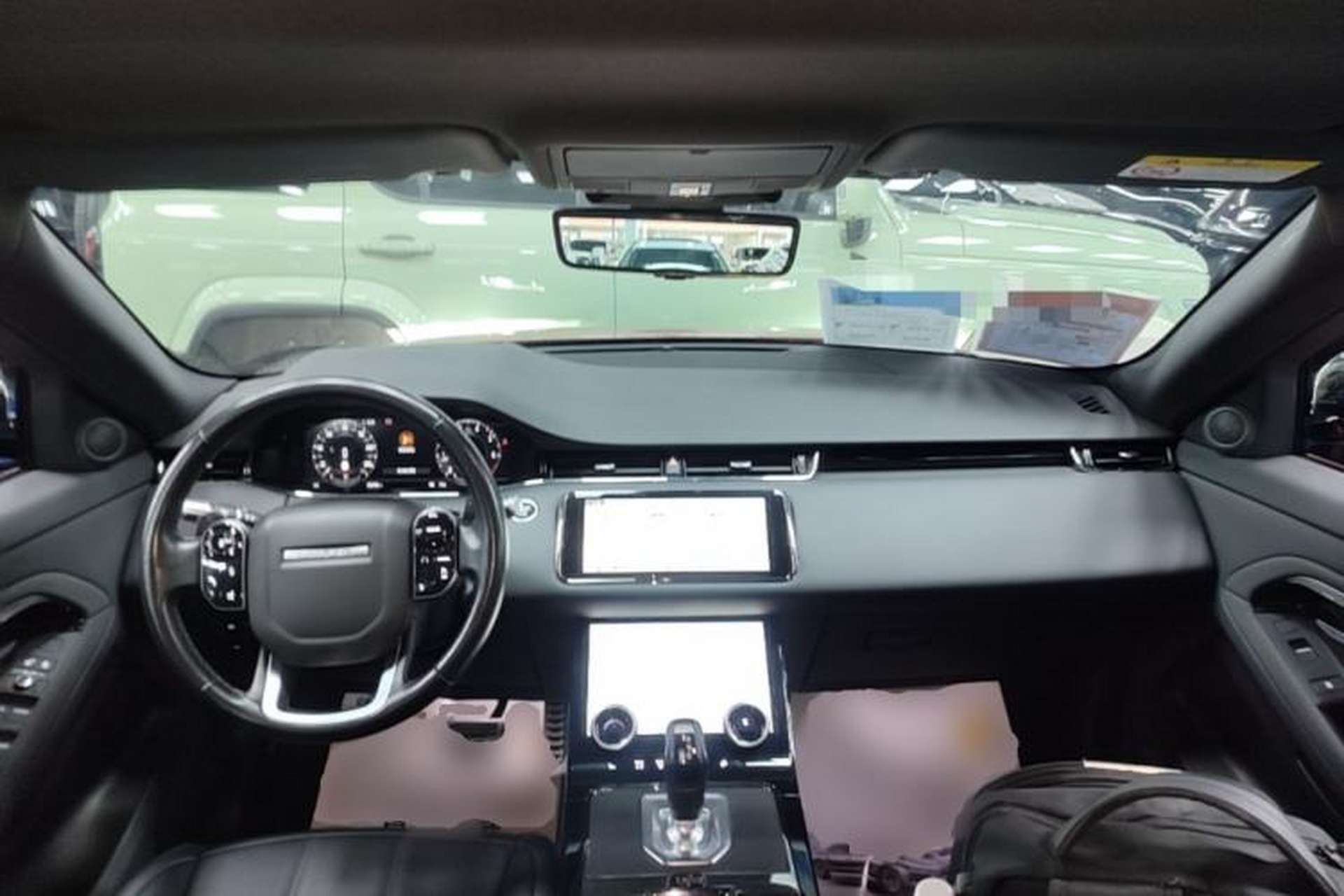 Used Land Rover Range Evoque 2020 249 PS R-DYNAMIC S First-Edition Sport Custom Edition Center Console