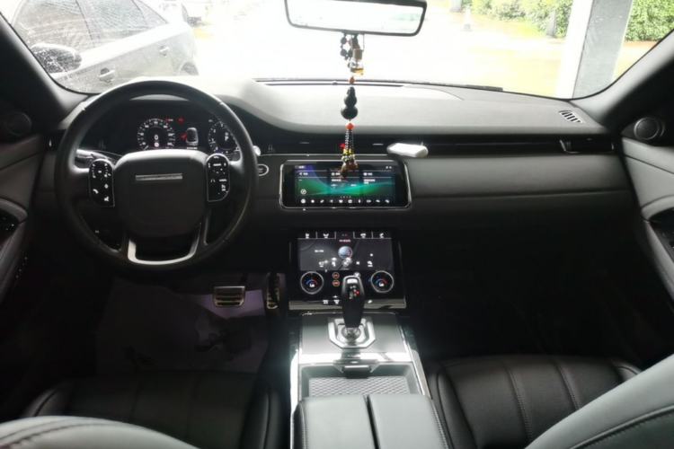 Used Land Rover Range Evoque 2020 249 PS R-DYNAMIC SE Sport Technology Edition Center Console