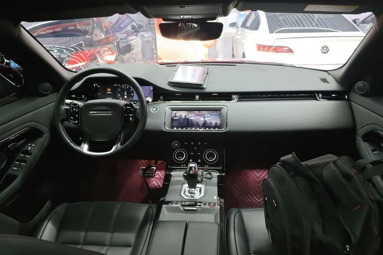 Used Land Rover Range Evoque 2020 249 PS R-DYNAMIC S Sport Edition Center Console