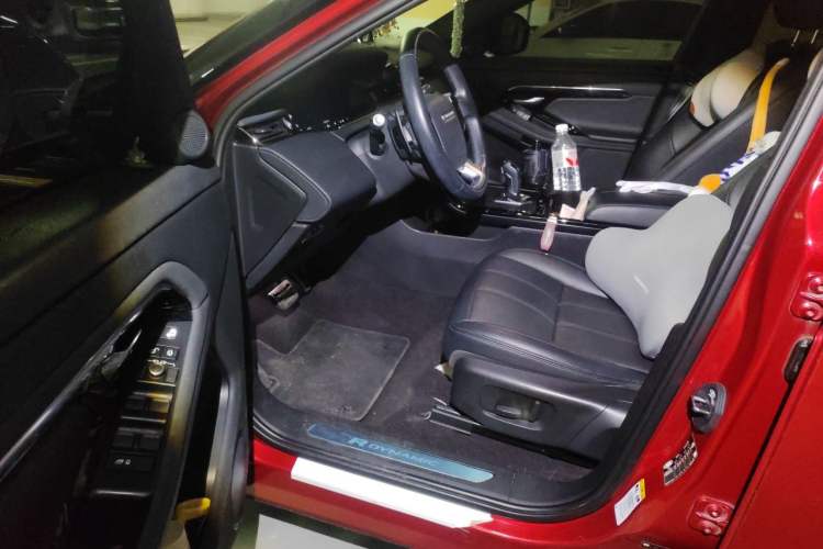 Used Land Rover Range Evoque 2020 249 PS R-DYNAMIC S Sport Edition Driver Seat