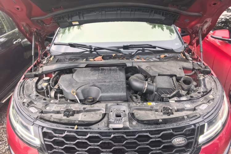 Used Land Rover Range Evoque 2020 249 PS R-DYNAMIC S Black Edition Sport Version Engine Bay