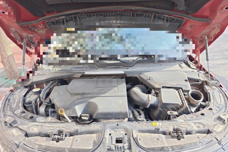 Used Land Rover Range Evoque 2020 249 PS R-DYNAMIC S First-Edition Sport Custom Edition Engine Bay