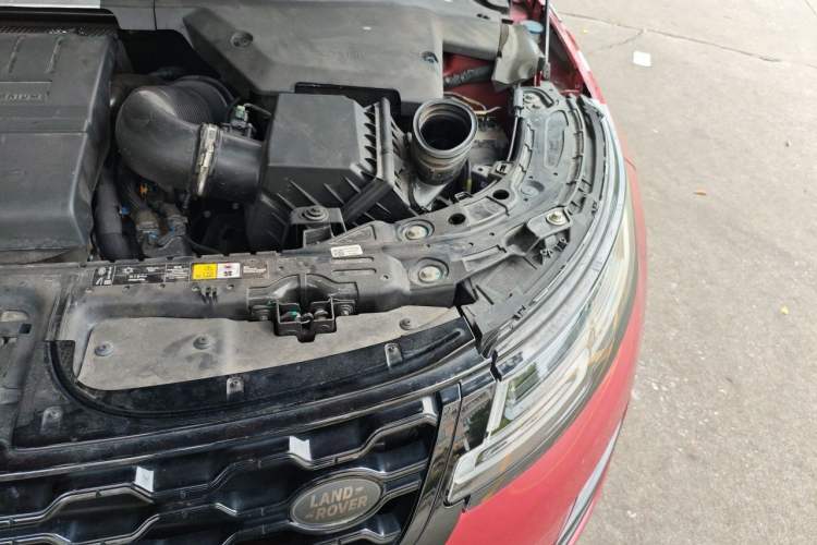 Used Land Rover Range Evoque 2020 249 PS R-DYNAMIC S First-Edition Sport Custom Edition Engine Bay Left