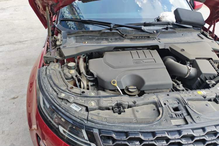Used Land Rover Range Evoque 2020 249 PS R-DYNAMIC S Sport Edition Engine Bay Right