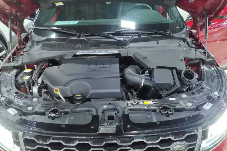 Used Land Rover Range Evoque 2020 249 PS R-DYNAMIC SE Sport Technology Edition Engine Bay