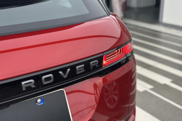 Used Land Rover Range Evoque 2020 249 PS R-DYNAMIC SE Sport Technology Edition Exterior 1