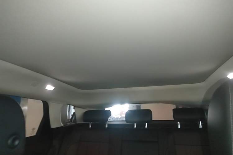 Used Land Rover Range Evoque 2020 249 PS R-DYNAMIC SE Sport Technology Edition Headliner