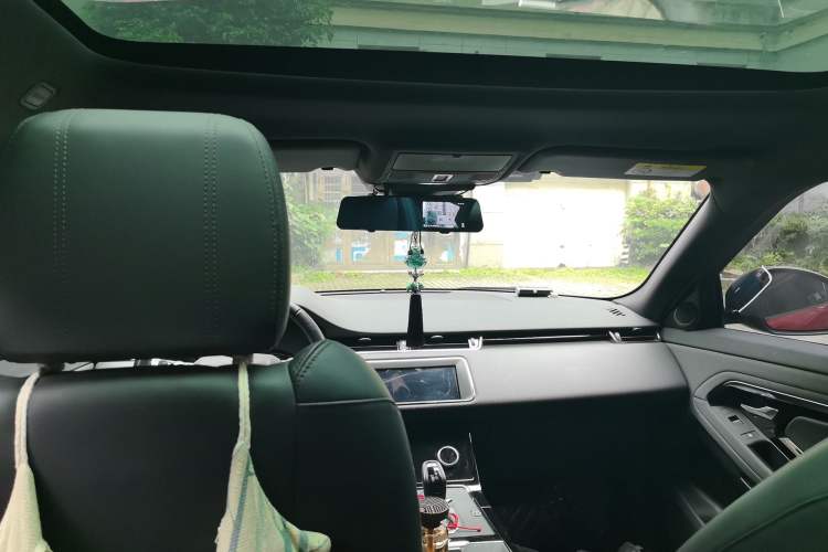Used Land Rover Range Evoque 2020 249 PS R-DYNAMIC S Black Edition Sport Version Headliner