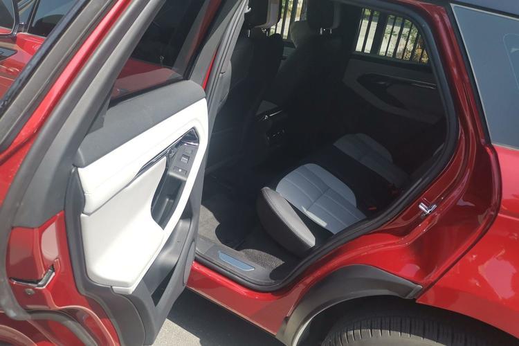 Used Land Rover Range Evoque 2020 249 PS R-DYNAMIC SE Sport Technology Edition Interior 1