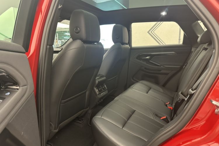 Used Land Rover Range Evoque 2020 249 PS R-DYNAMIC SE Sport Technology Edition Interior 1
