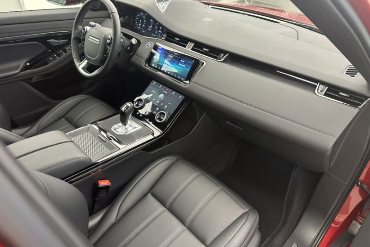 Used Land Rover Range Evoque 2020 249 PS R-DYNAMIC SE Sport Technology Edition Interior 12