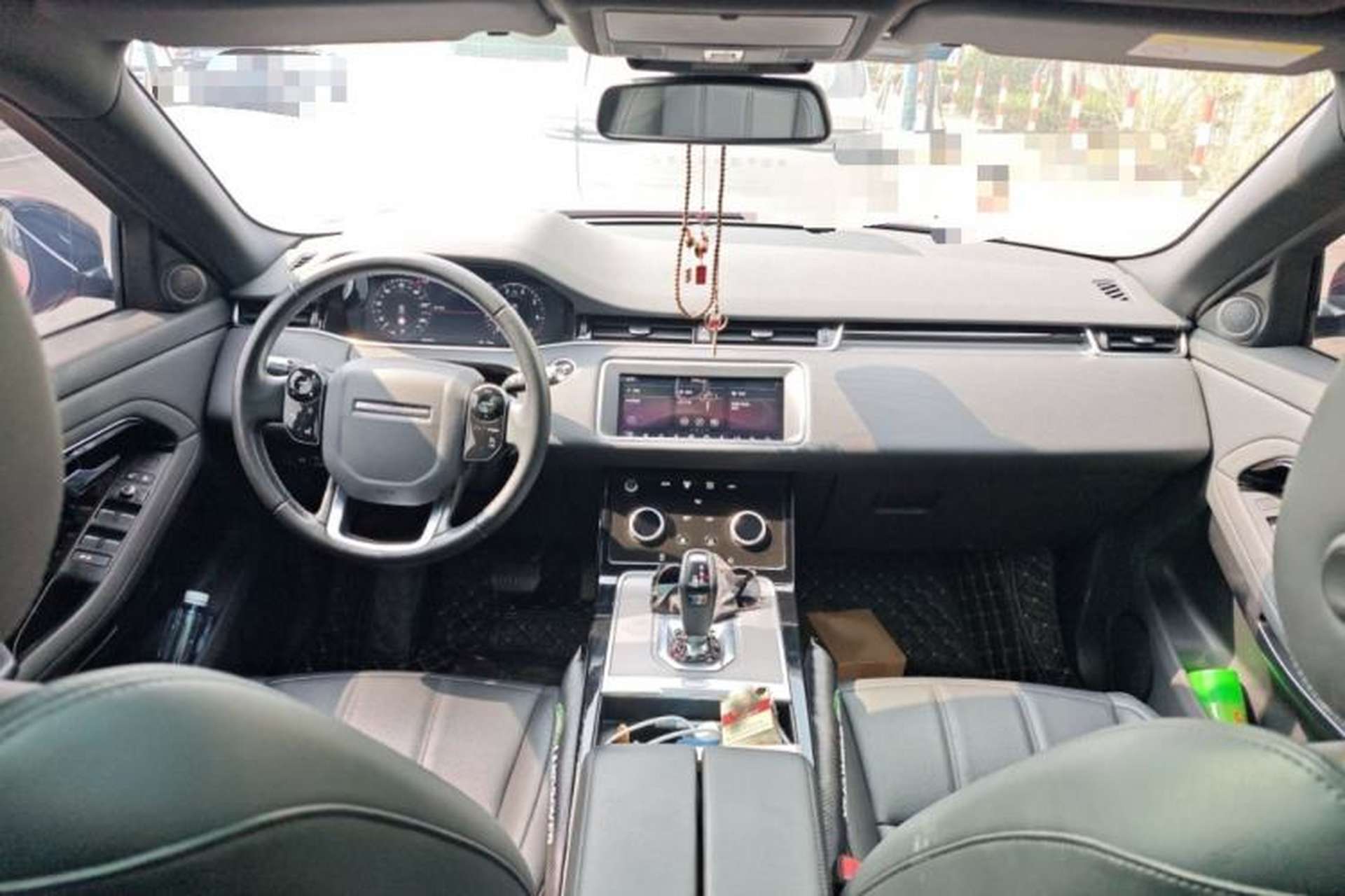 Used Land Rover Range Evoque 2020 249 PS Youth Edition Interior 2