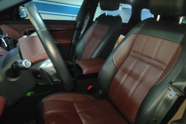 Used Land Rover Range Evoque 2020 249 PS R-DYNAMIC SE Sport Technology Edition Left Front Seat
