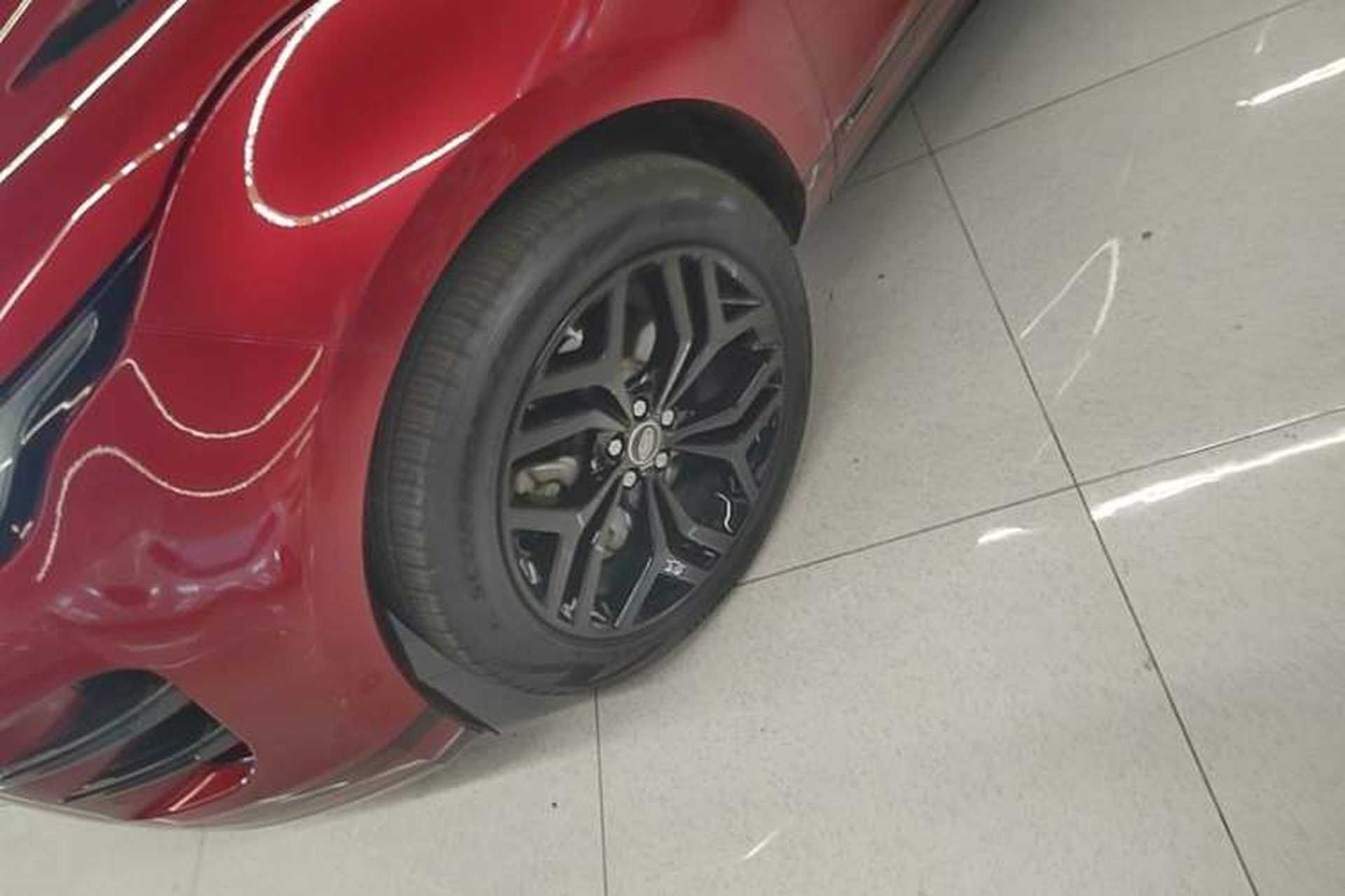 Used Land Rover Range Evoque 2020 249 PS R-DYNAMIC SE Sport Technology Edition Left Front Wheel Hub