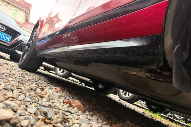 Used Land Rover Range Evoque 2020 249 PS R-DYNAMIC S Black Edition Sport Version Left Side Sill
