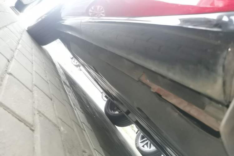 Used Land Rover Range Evoque 2020 249 PS R-DYNAMIC SE Sport Technology Edition Left Side Sill