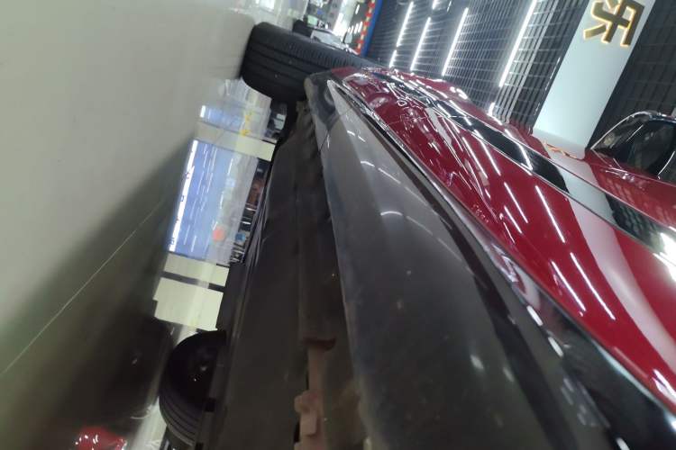 Used Land Rover Range Evoque 2020 249 PS R-DYNAMIC SE Sport Technology Edition Left Side Sill