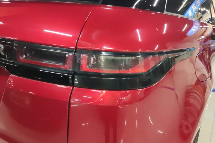 Used Land Rover Range Evoque 2020 249 PS R-DYNAMIC SE Sport Technology Edition Right Rear Taillight