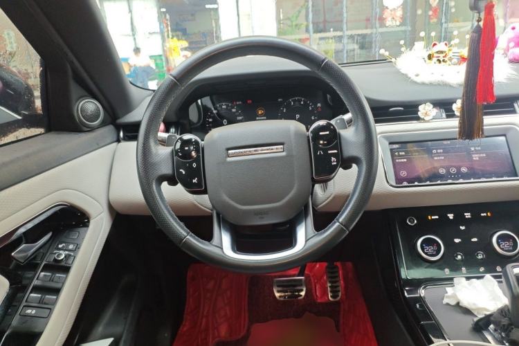Used Land Rover Range Evoque 2020 249 PS R-DYNAMIC S Sport Edition Steering Wheel