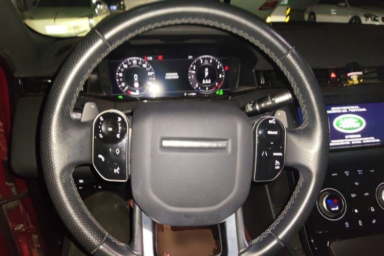 Used Land Rover Range Evoque 2020 249 PS R-DYNAMIC S Sport Edition Steering Wheel