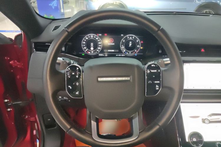 Used Land Rover Range Evoque 2020 249 PS R-DYNAMIC SE Sport Technology Edition Steering Wheel