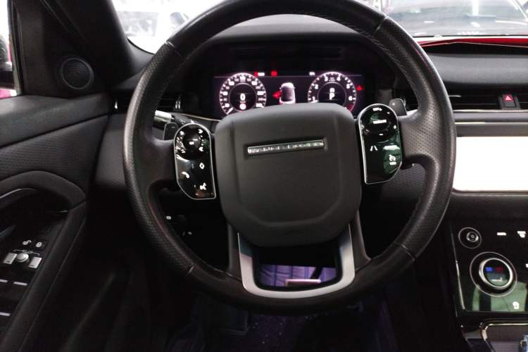 Used Land Rover Range Evoque 2020 249 PS R-DYNAMIC S Sport Edition Steering Wheel