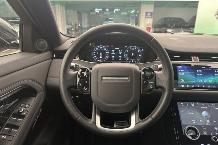 Used Land Rover Range Evoque 2020 249 PS R-DYNAMIC SE Sport Technology Edition Steering Wheel