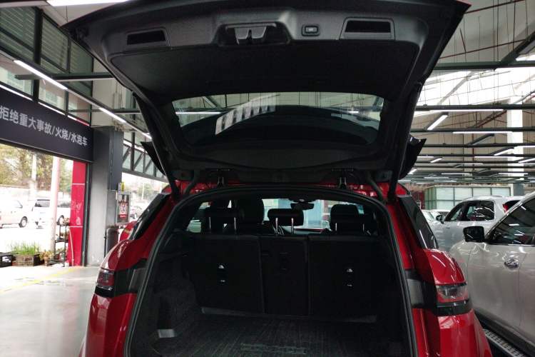 Used Land Rover Range Evoque 2020 249 PS R-DYNAMIC S Sport Edition Trunk