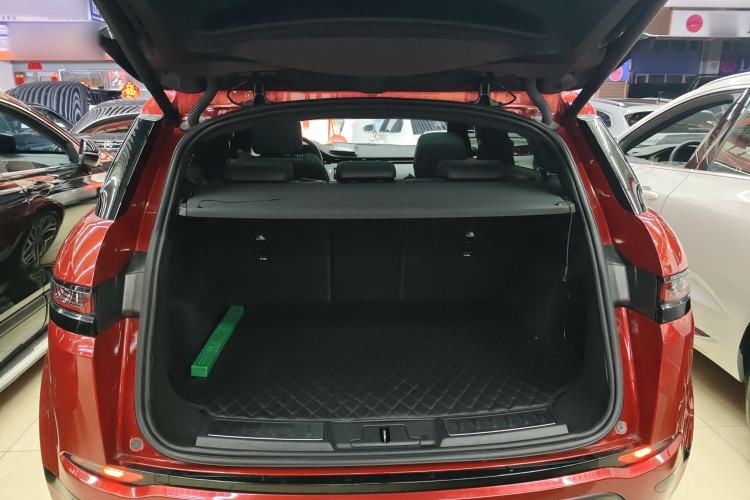 Used Land Rover Range Evoque 2020 249 PS R-DYNAMIC S Sport Edition Trunk