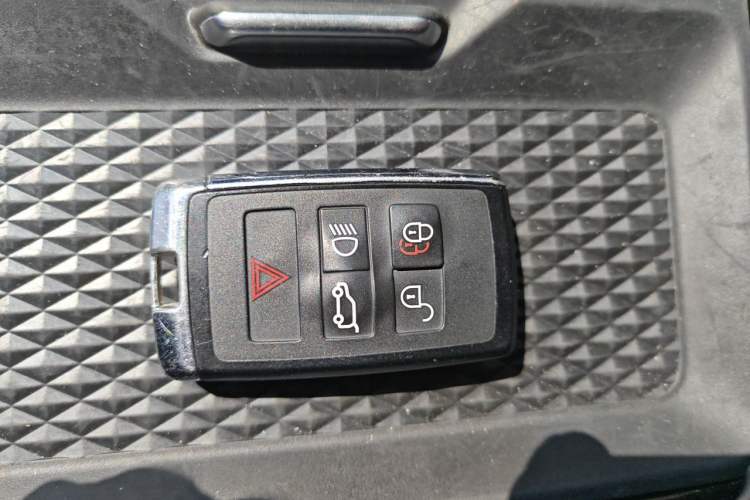 Used Land Rover Range Evoque 2020 249 PS R-DYNAMIC S Sport Edition Vehicle Key
