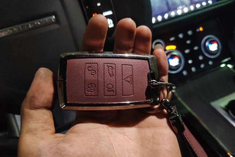 Used Land Rover Range Evoque 2020 249 PS R-DYNAMIC S Sport Edition Vehicle Key