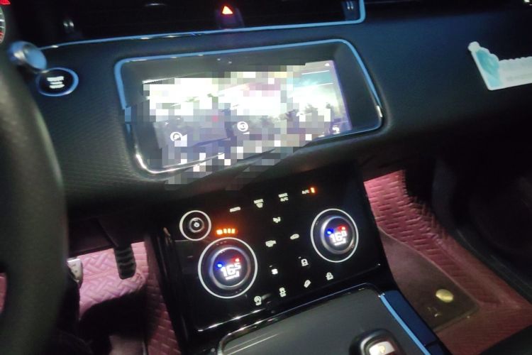 Used Land Rover Range Evoque 2020 249 PS R-DYNAMIC S Sport Edition Audio And AC Panel