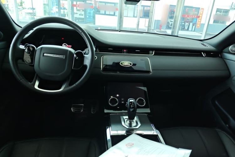 Used Land Rover Range Evoque 2020 249 PS R-DYNAMIC SE Sport Technology Edition Center Console