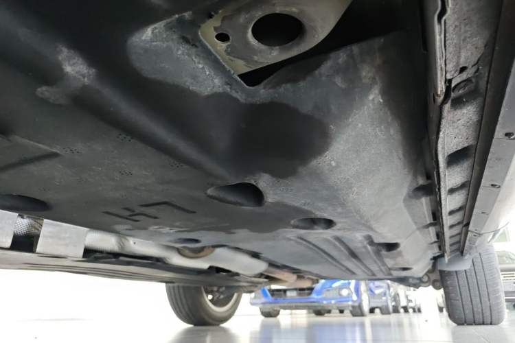 Used Land Rover Range Evoque 2020 249 PS R-DYNAMIC SE Sport Technology Edition Chassis Front Left