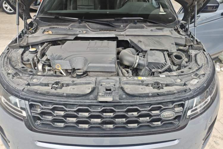 Used Land Rover Range Evoque 2020 249 PS R-DYNAMIC S First-Edition Sport Custom Edition Engine Bay