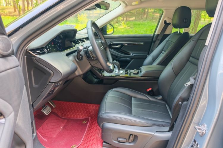 Used Land Rover Range Evoque 2020 249 PS R-DYNAMIC S Sport Edition Interior 8