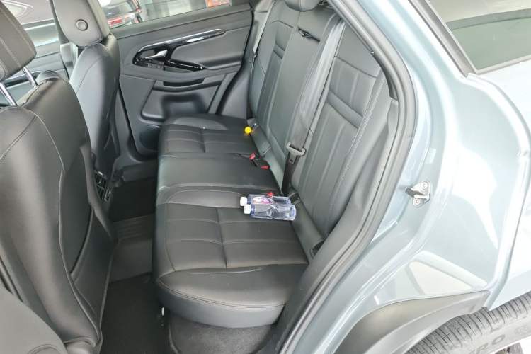 Used Land Rover Range Evoque 2020 249 PS R-DYNAMIC SE Sport Technology Edition Left Rear Seat