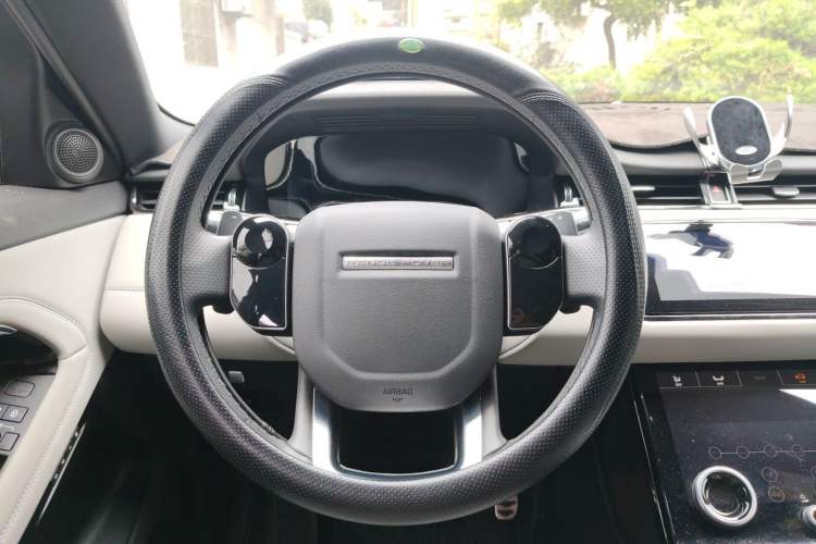 Used Land Rover Range Evoque 2020 249 PS R-DYNAMIC SE Sport Technology Edition Steering Wheel
