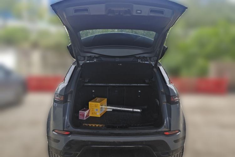 Used Land Rover Range Evoque 2020 249 PS R-DYNAMIC S First-Edition Sport Custom Edition Trunk