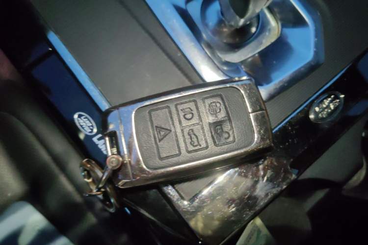 Used Land Rover Range Evoque 2020 249 PS R-DYNAMIC S Sport Edition Vehicle Key