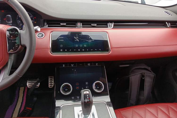Used Land Rover Range Evoque 2020 249 PS R-DYNAMIC SE Sport Technology Edition Audio And AC Panel