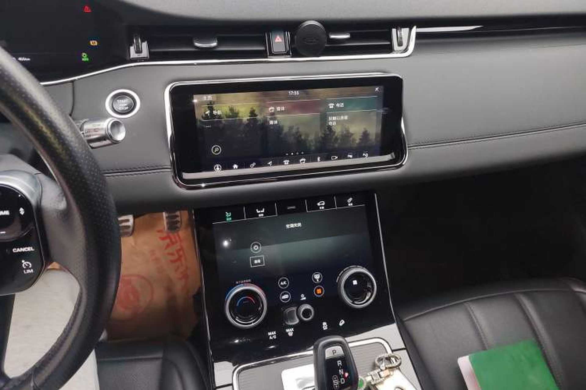 Used Land Rover Range Evoque 2020 249 PS R-DYNAMIC SE Sport Technology Edition Audio And AC Panel