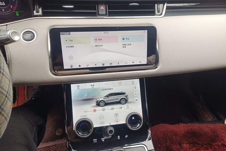 Used Land Rover Range Evoque 2020 249 PS R-DYNAMIC S First-Edition Sport Custom Edition Audio And AC Panel