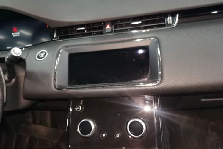 Used Land Rover Range Evoque 2020 249 PS R-DYNAMIC S Sport Edition Audio And AC Panel