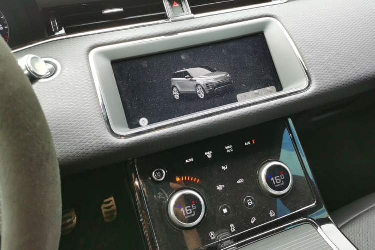 Used Land Rover Range Evoque 2020 249 PS R-DYNAMIC S Sport Edition Audio And AC Panel